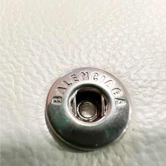 Balenciaga Cash Mini Wallet on Chain in white grained calfskin - Picture 11 of 12